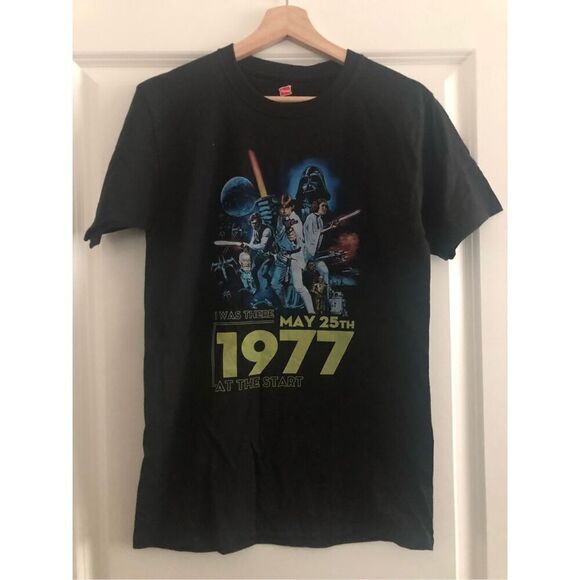Star Wars T-shirt size Small - Picture 1 of 2